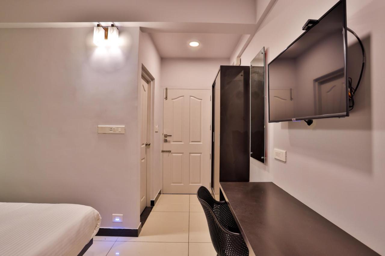 トリバンドラム Ivy Residency Bed & Breakfast エクステリア 写真